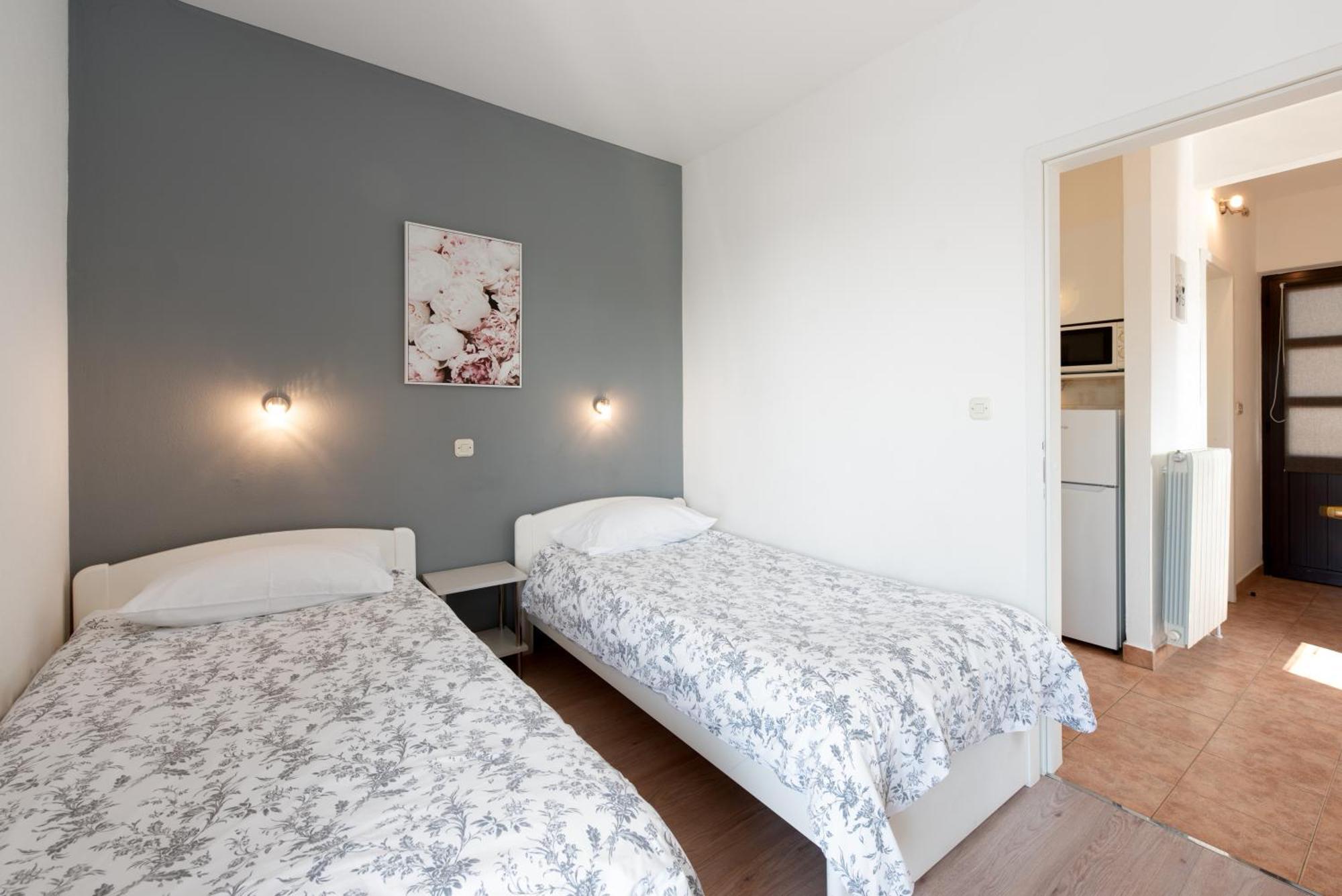 Apartments Dorijan With Pool マトゥリ エクステリア 写真